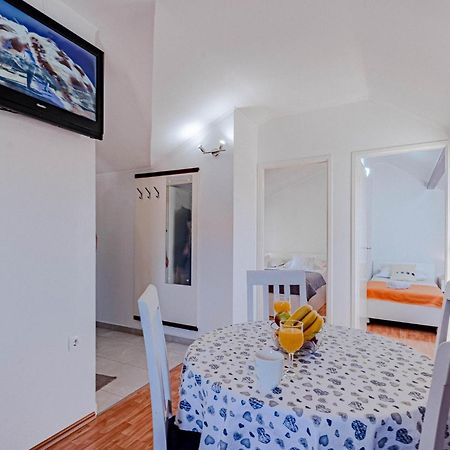 Beautiful Apartment In Vela Luka With Wifi Exterior foto